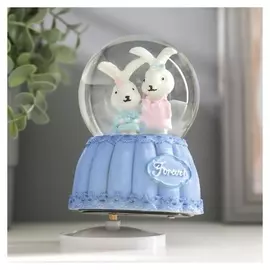 Сувенир полистоун водяной шар музыка "Нарядные зайчатки" крутится 15х10х10 см