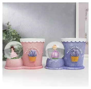 Сувенир полистоун водяной шар свет/для ручек "Малышка-принцесса" 11х11,5х15,5 см