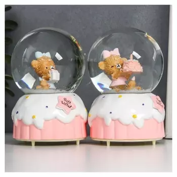 Сувенир полистоун водяной шар свет, музыка "Мишка и торт" D=8 см 12,5х8х8 см