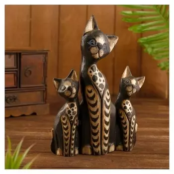 Сувенир "Семья кошек" дерево 20х4х30 см