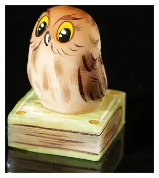 Сувенир «Совенок на книге», 3,5×5 см, селенит