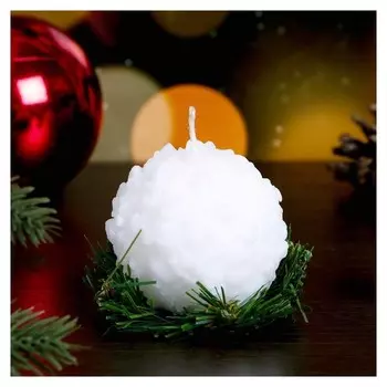 Свеча новогодняя Снежок на елке