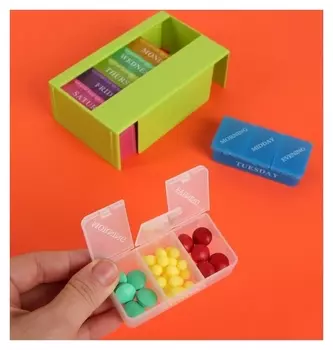 Таблетница-органайзер «Неделька» английские буквы 7 контейнеров по 3 секции