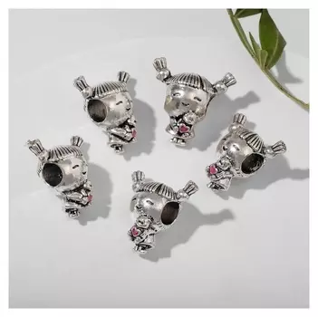 Талисман "Девчушка" с медвежонком, цвет розовый в серебре