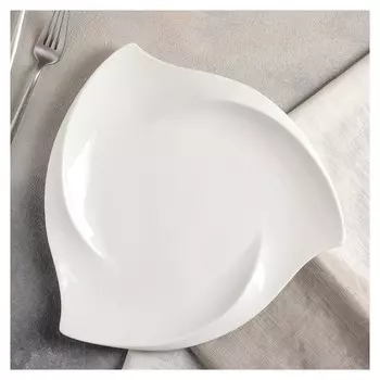 Тарелка треугольная, 30 см