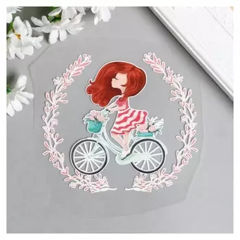Термонаклейка "Малышка на велосипеде" 11х10 см