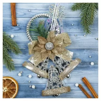 Украшение новогоднее "Три колокольчика на кольце с цветочком и бантом" 14,5х21,5 см