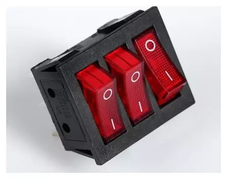 Выключатель трехклавишный с подсветкой, красный