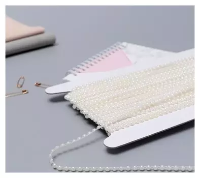 Жемчуг на нитях, плоский, 4,5 мм, 9 ± 1 м, цвет белая голография