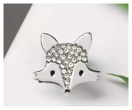 Значок "Лиса", цвет чёрно-белый в серебре