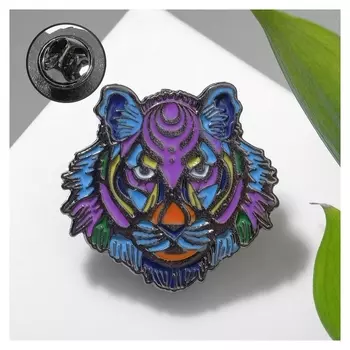 Значок "Тигр" суровый, цветной в сером металле