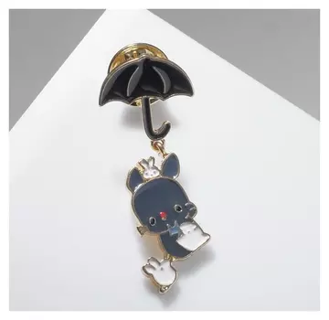 Значок "Зайчики" под зонтом, цветной в золоте