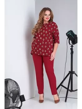 Брючные костюмы 215