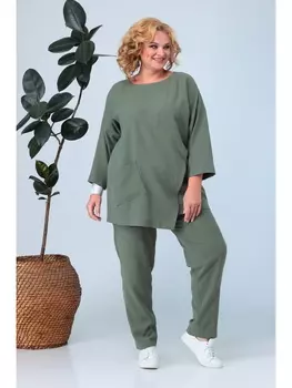 Брючные костюмы 686