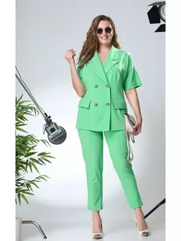 Брючные костюмы 829