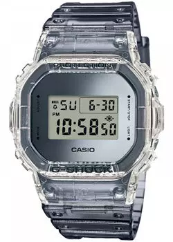 Японские наручные мужские часы Casio DW-5600SK-1ER. Коллекция G-Shock