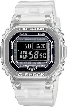 Японские наручные мужские часы Casio DW-B5600G-7. Коллекция G-Shock