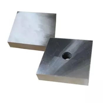 Нож для станка Zitrek GQ-40 067-0095-03, (83х83х16) с отверстием по центру М14