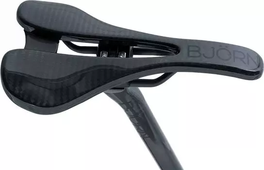 Седло Bjorn Sedlo (глянцевый карбон 143 мм)