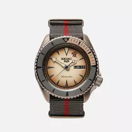 Наручные часы Seiko x Naruto Seiko 5 Sports Gaara, цвет серый