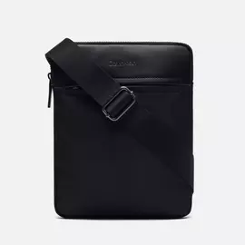 Сумка Calvin Klein Jeans Mini Logo Flatpack, цвет чёрный