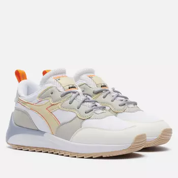 Женские кроссовки Diadora