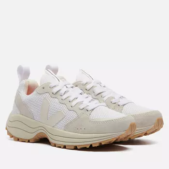 Женские кроссовки VEJA