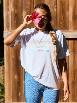 Спортивная женская футболка Beach Bound