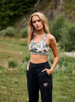 Спортивный топ Back To You