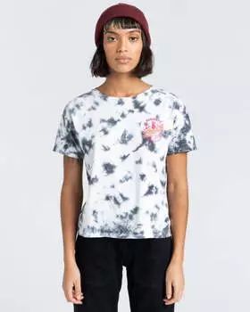 Женская футболка Nevso