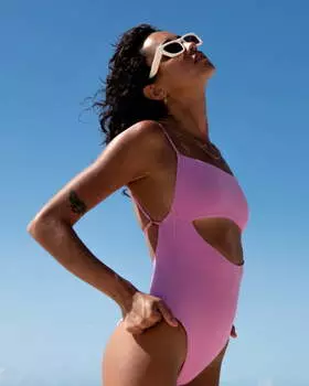 Женский Слитный Купальник Sol Searcher Paradise Pink