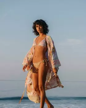 Женское пляжное кимоно Head Over Heels