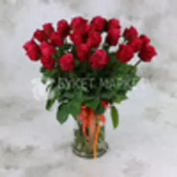 Букет из 25 красных роз 60 см.