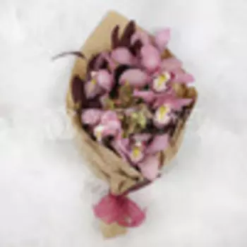 Букет из орхидеи, капса и эвкалипта