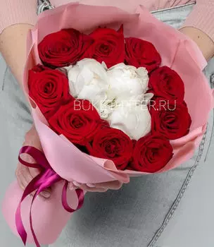 Букет из 3 Белых Пионов и 9 Красных Роз