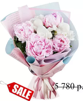 Букет из Белых и Розовых Пионов в Упаковке