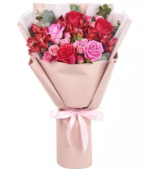 Букет из Роз и Альстромерий