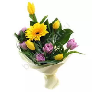 Букет из желтых и розовых тюльпанов и герберы