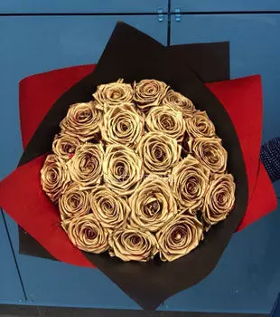 Букет из Золотых Роз в Матовой упаковке LUX