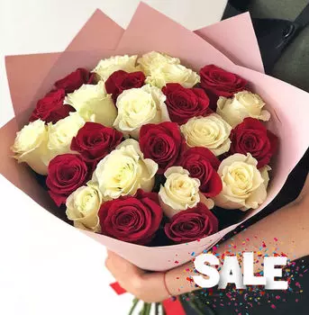 Букет Красных и Белых Роз ЭКВАДОР 50см (КРУПНЫЙ БУТОН)