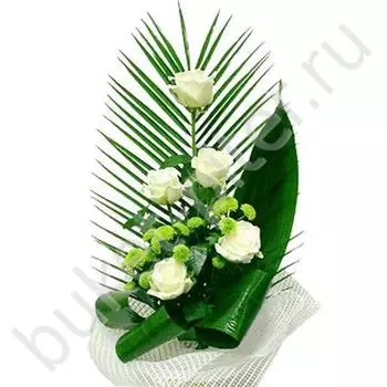 Букет с белой розой и хризантемой