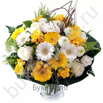 Букет с герберами, хризантемой и розой