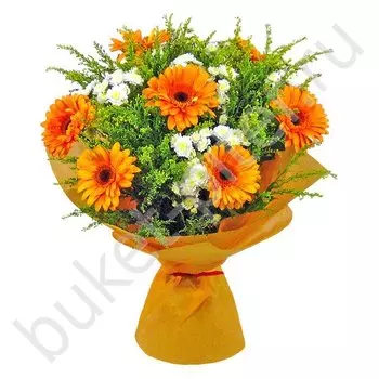 Букет с герберой оранжевой и хризантемой