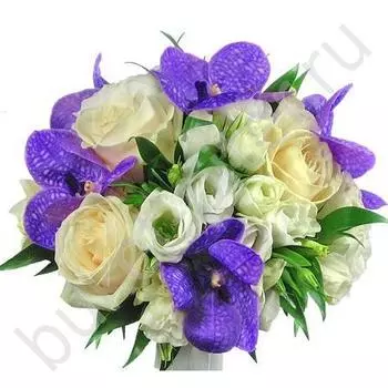 Букет с орхидеями ванда, розой и эустомой