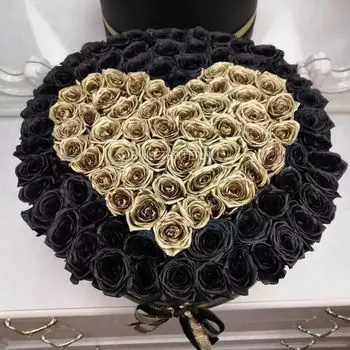 Черные и Золотые Розы в Коробке