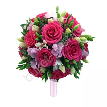 Свадебный букет из фрезий белых и фиолетовых