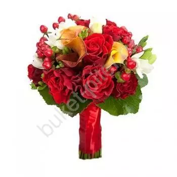 Свадебный букет из оранжевых калл и красных роз