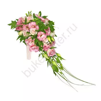 Свадебный букет из зелени и эустомы