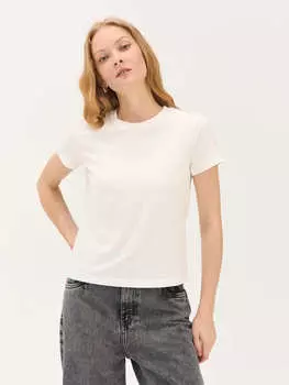 Футболка Slim Fit "Молоко" женская