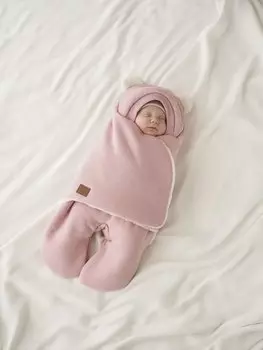 Конверт-звездочка "Пудра" с прорезями для ремней безопасности 0+